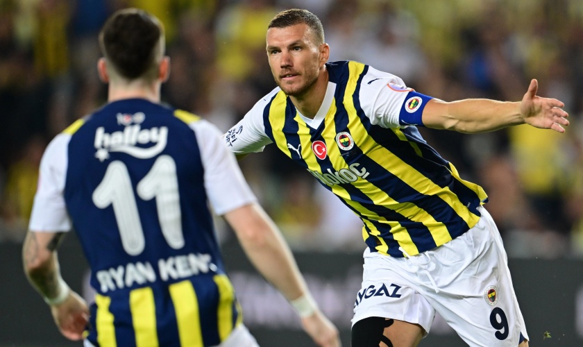 Fenerbahçe S.K. vs Galatasaray S.K. Prediction 24 December 2023