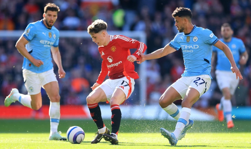 Manchester United F.C. vs Manchester City F.C. Prediction 17 January 2026