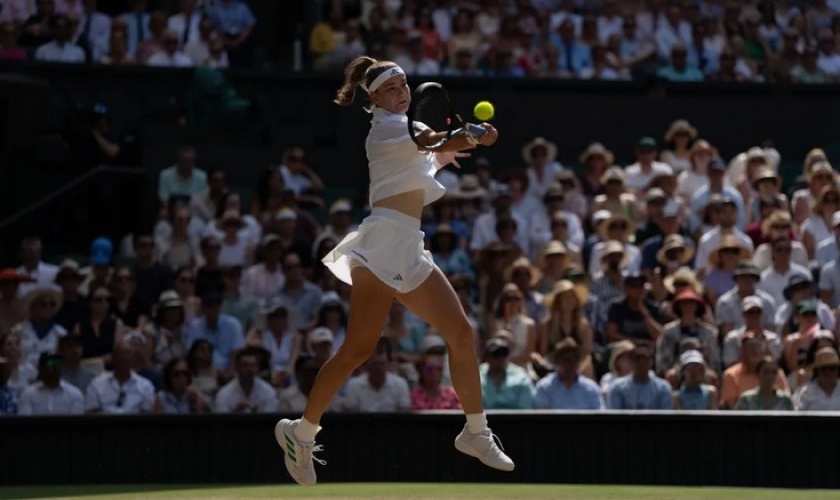 Muchova vs Noskova Prediction 11 July 2026