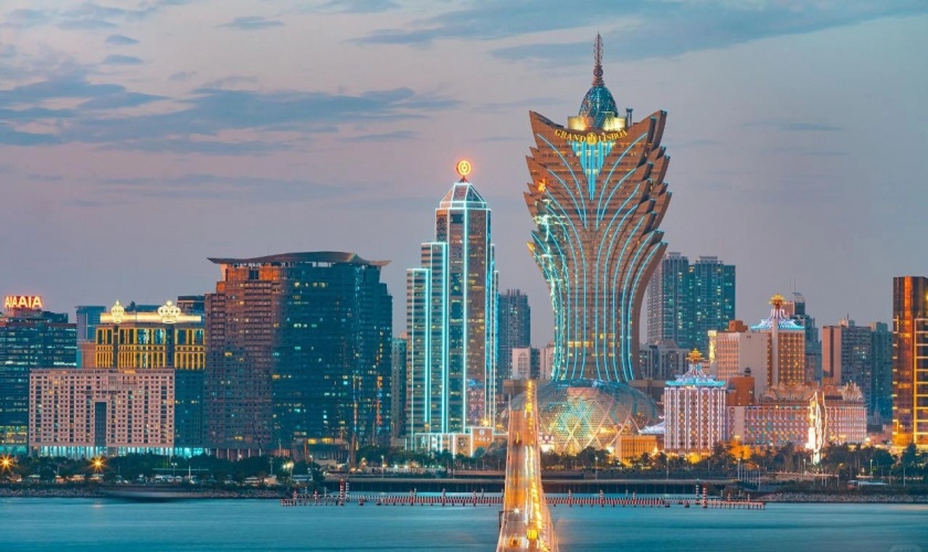 Macau: 13 Arrested for Extorting Casino Scammers
