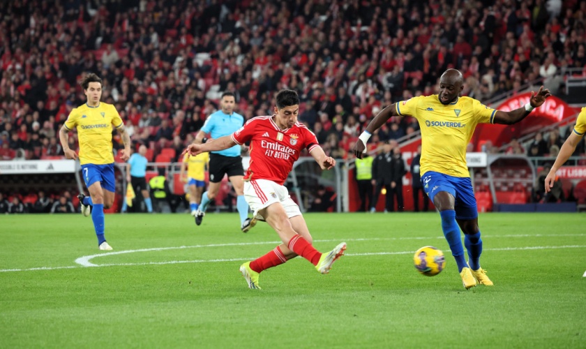 S.L. Benfica vs G.D. Estorial Praia Prediction 22 December 2024