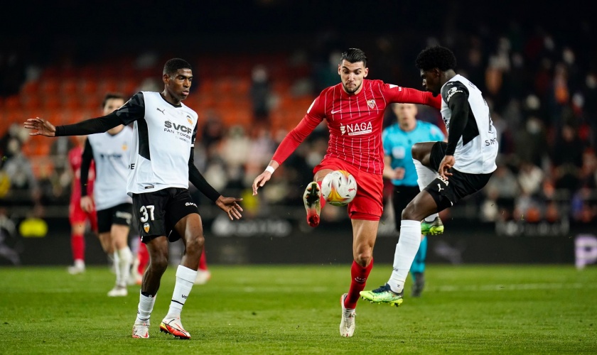 Valencia CF vs Sevilla FC Prediction 12 April 2025