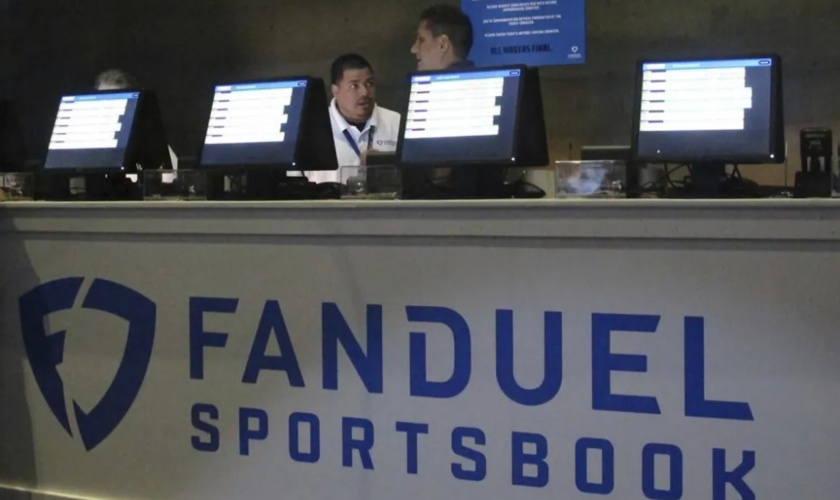 FanDuel Partners with PWHL to Stream Games and Boost Fan Engagement