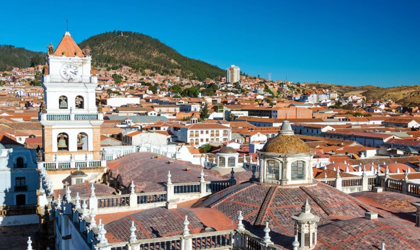 Bolivian Regulator Seizes Illegal Slot Machines in Caranavi